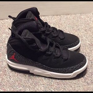 Jordan’s size 4.5 boys